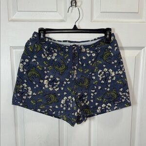 Patagonia Floral and Alligator Patterned Women's Shorts